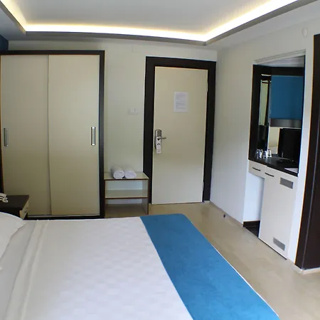 Bella Garden 4*