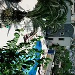 מלון Bella Garden 4*