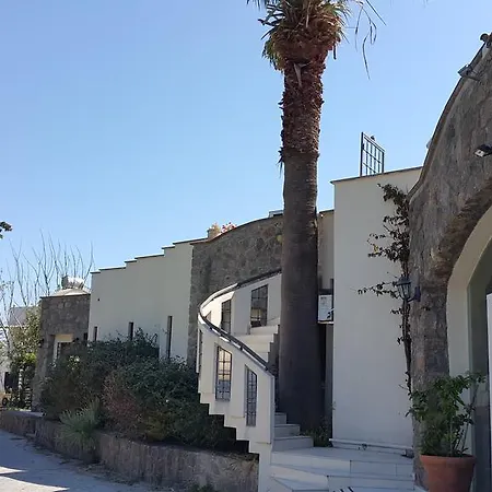 Bella Garden Hotell 4*