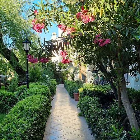 Hotel Bella Garden 4*