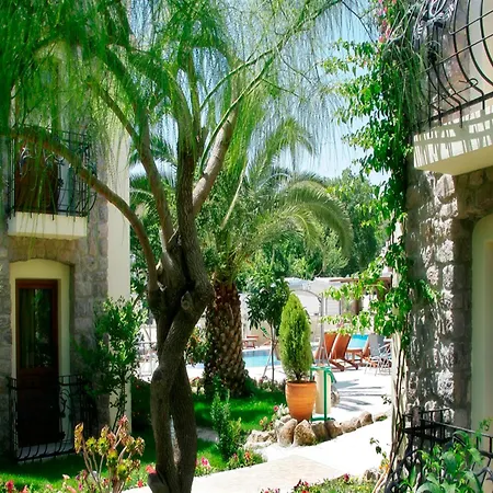 Bella Garden 4*